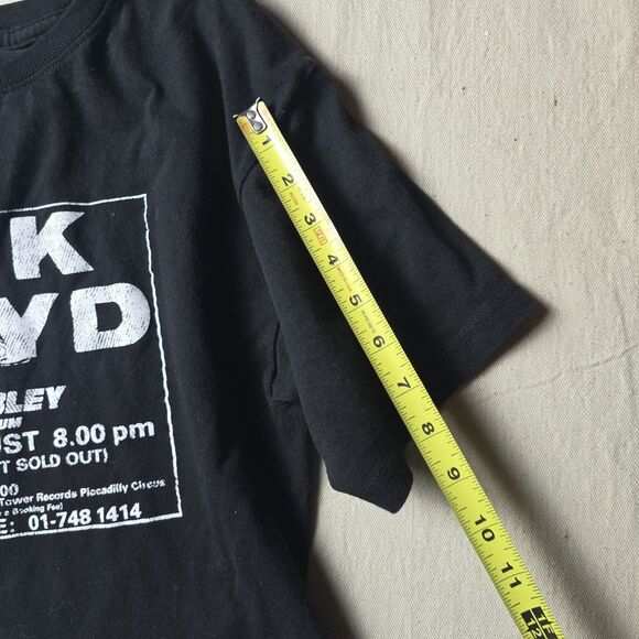 Pink Floyd Wembley Stadium Concert T-Shirt Vintage | Cropped Black Graphic Tee - Picture 5 of 9